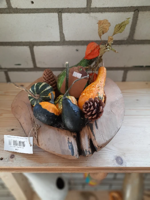Bloemstuk in pompoen